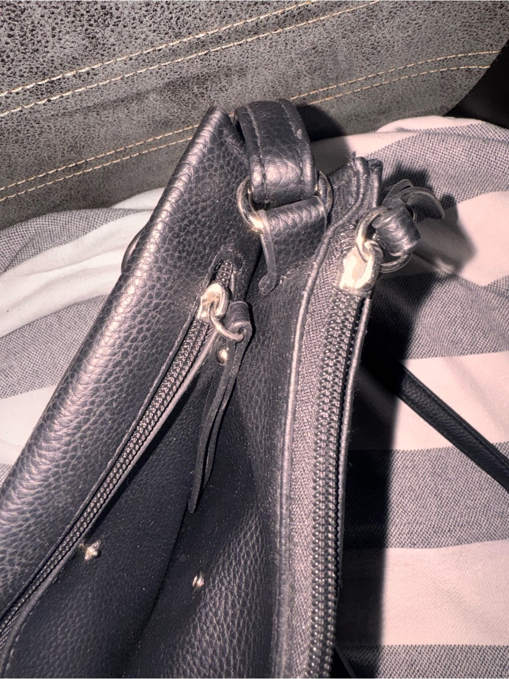 Rosetti black purse multiple compartments adjustable straps - Picture 10 of 15